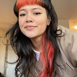 Meet your Posher, Courtney